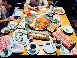 排队挤破门 嘉峪关蜀韵蜀味火锅店疯狂周年庆,豪礼享不停